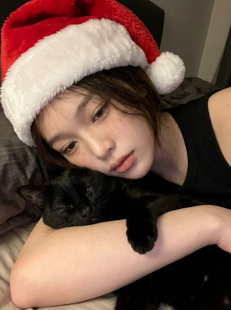 Cozy Christmas Portrait (With Cat)