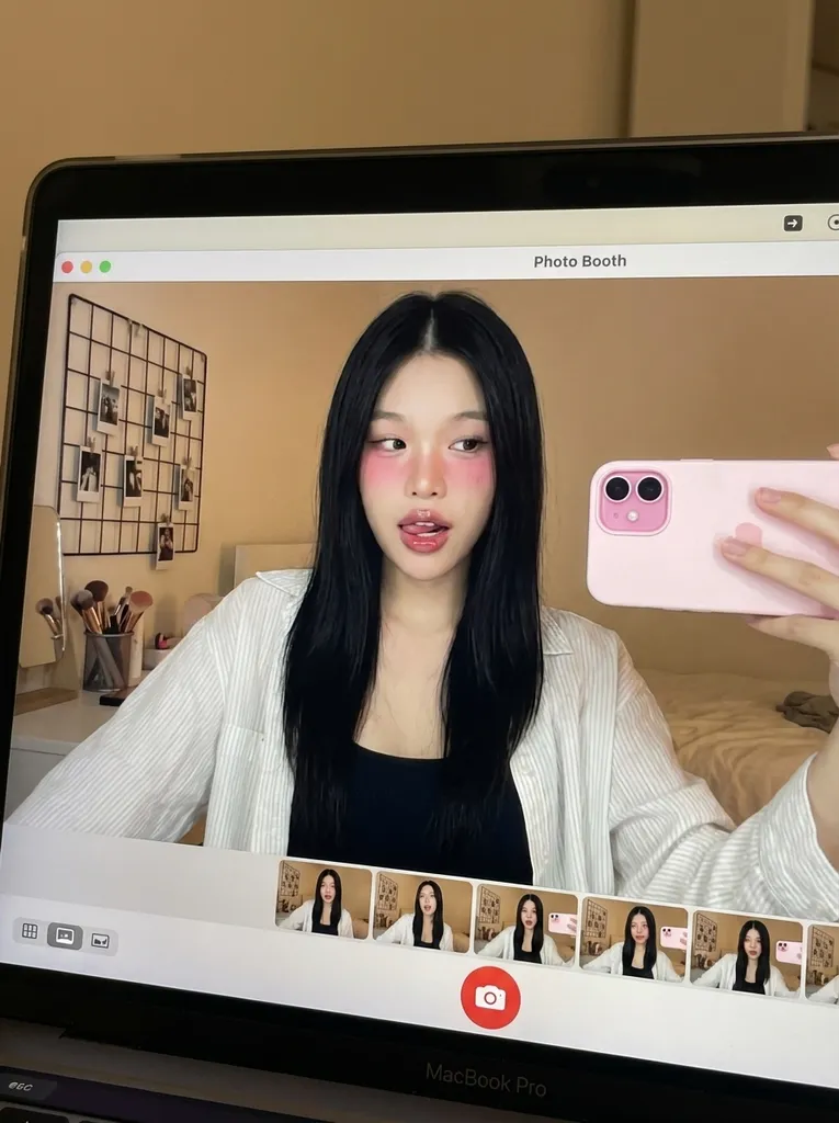 Photo Booth Aesthetic